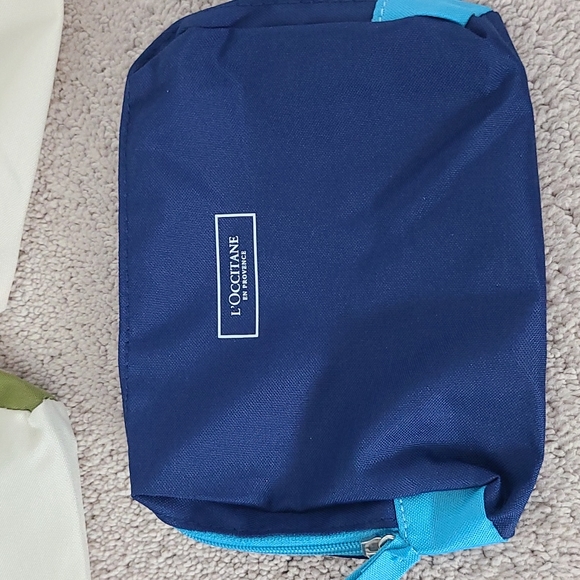 L'Occitane Cosmetic Bags (3) NEW NEVER USED! - Picture 2 of 4